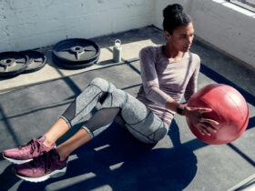 Foto af kvinde der træner