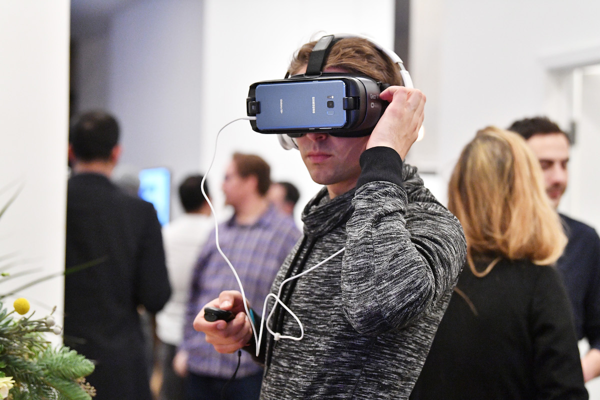 Skizofrene tackler usynlige stemmer med VR